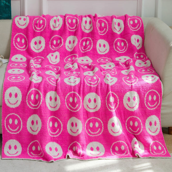 It Girl Luxe Throw Blankets